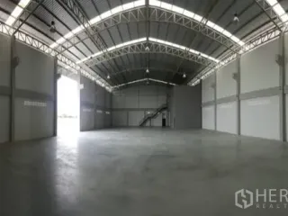 For rent and for sale warehouse in Bang Sao Thong, Samut Prakan
