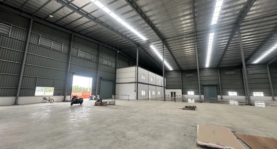 For rent and for sale warehouse in Lam Luk Ka, Pathum Thani