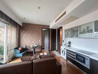 For sale 2 bedrooms condo in Yan Nawa, Bangkok
