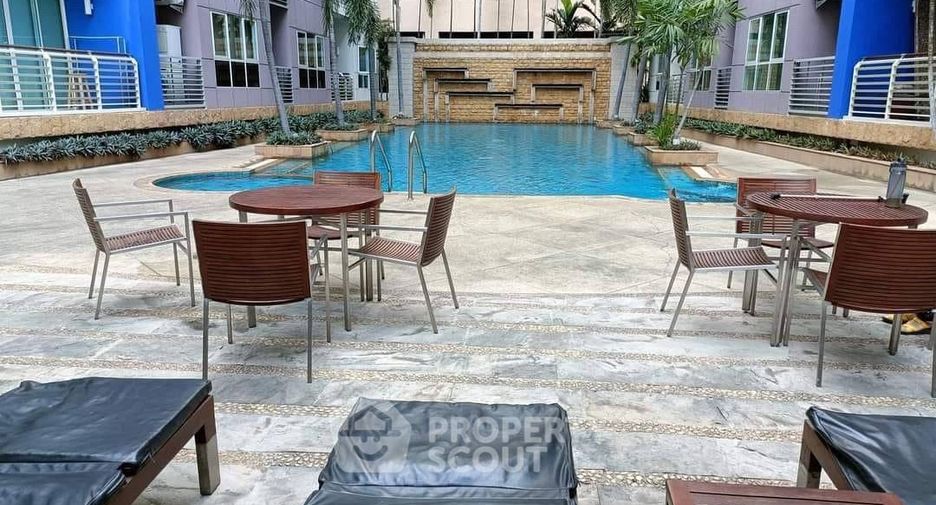 For rent 2 bedrooms condo in Watthana, Bangkok