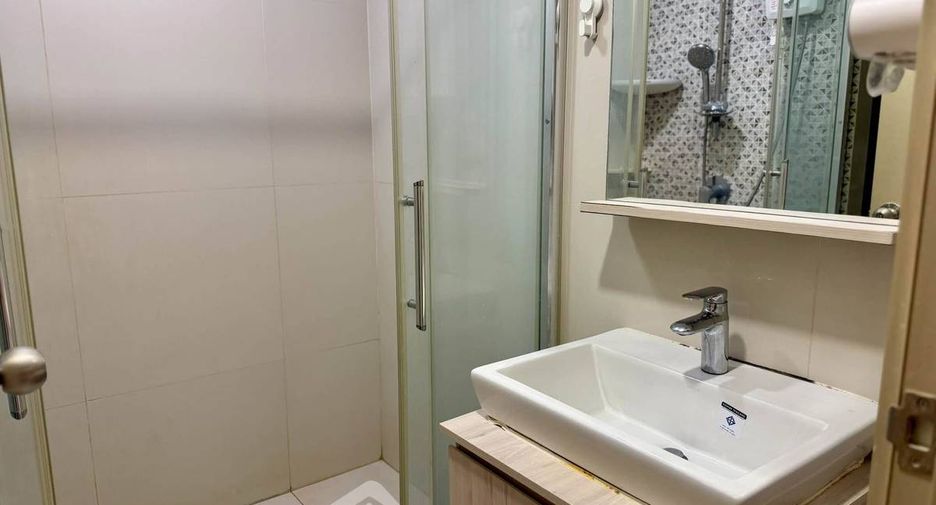 For sale 1 bed condo in Phra Khanong, Bangkok