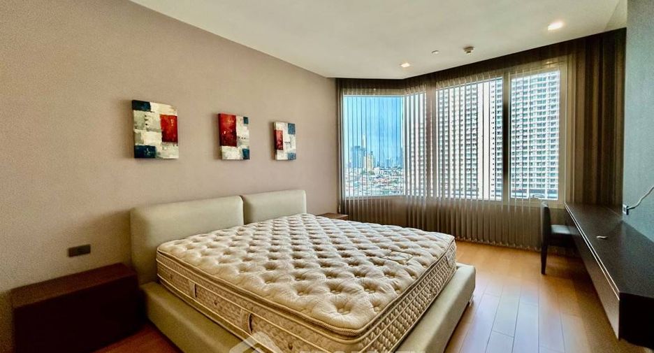 For sale 3 bedrooms condo in Bang Kho Laem, Bangkok