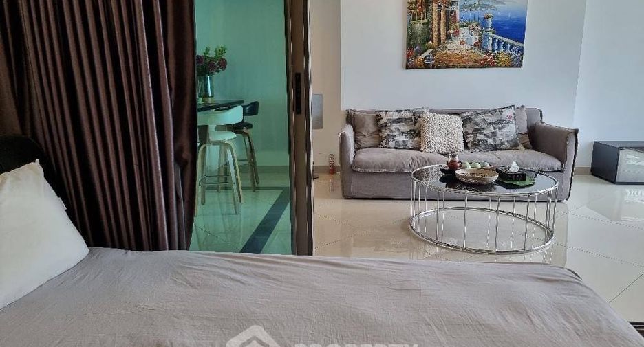 For rent 2 bedrooms condo in Bang Lamung, Chonburi