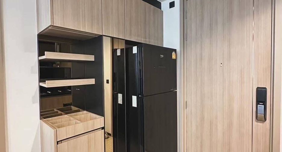 Condo en alquiler de 1 habitaciones en Pathum Wan, Bangkok