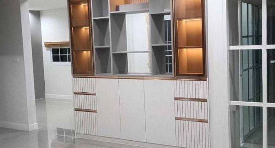Haus zum Kauf mit 3 Zimmer in Si Racha, Chonburi