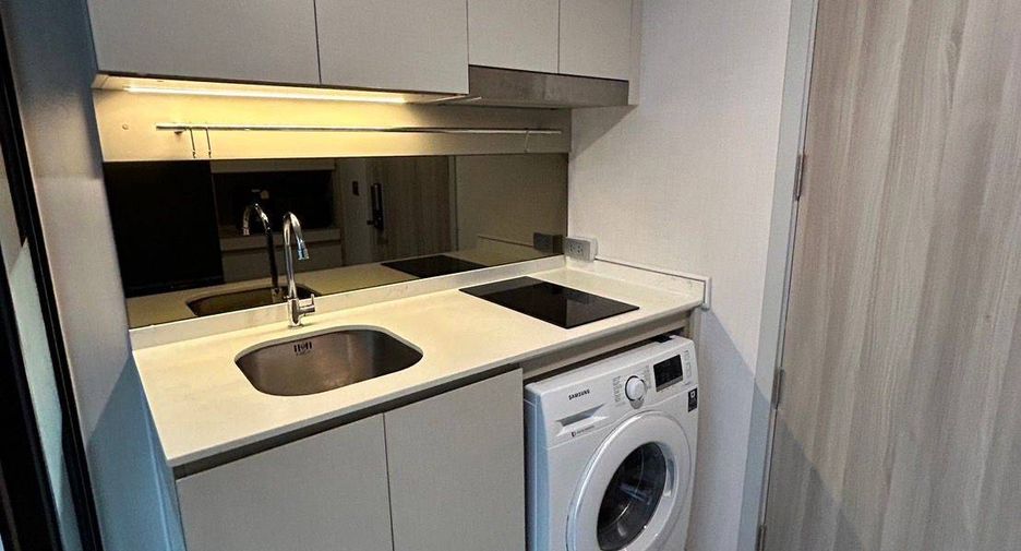 For sale 1 bed condo in Sathon, Bangkok