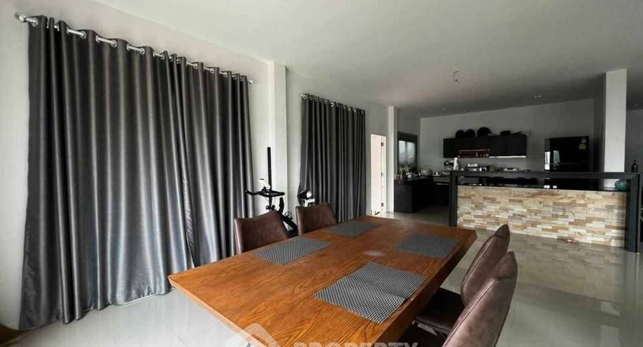 Casa en venta de 3 habitaciones en Sattahip, Pattaya