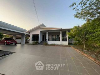 Casa en venta de 3 habitaciones en Sattahip, Chonburi