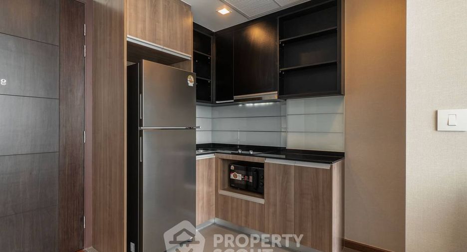 For sale 1 bed condo in Pathum Wan, Bangkok