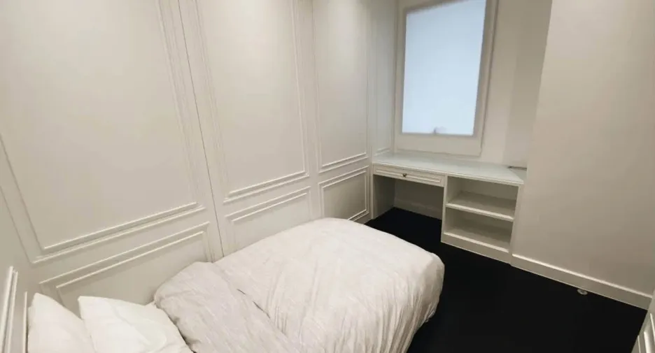 For rent 2 bedrooms condo in Yan Nawa, Bangkok