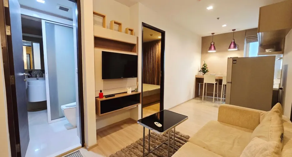 For rent 1 bed condo in Sathon, Bangkok