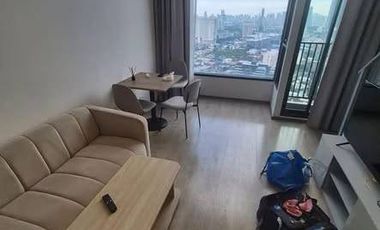 For rent and for sale 1 bed condo in Huai Khwang, Bangkok