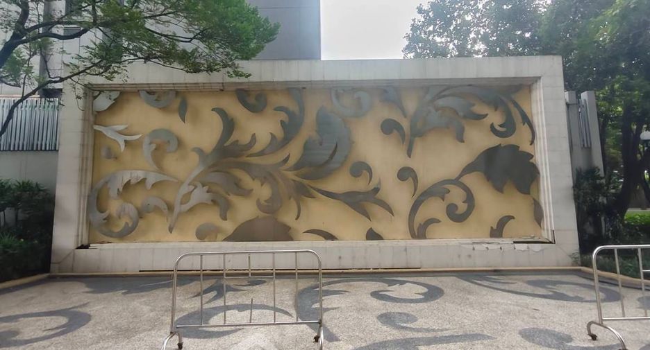 For sale 1 bed condo in Phra Khanong, Bangkok