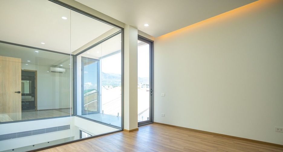 For sale 3 bedrooms house in Mueang Chiang Mai, Chiang Mai