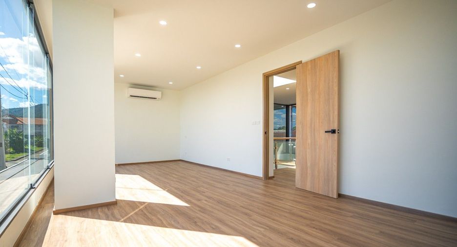 For sale 3 bedrooms house in Mueang Chiang Mai, Chiang Mai