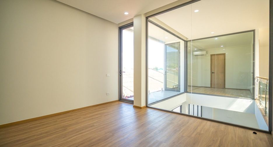 For sale 3 bedrooms house in Mueang Chiang Mai, Chiang Mai