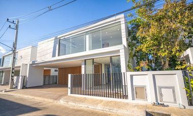 For sale 3 bedrooms house in Mueang Chiang Mai, Chiang Mai