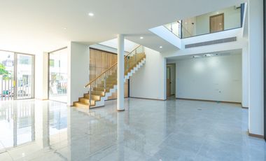 For sale 3 bedrooms house in Mueang Chiang Mai, Chiang Mai
