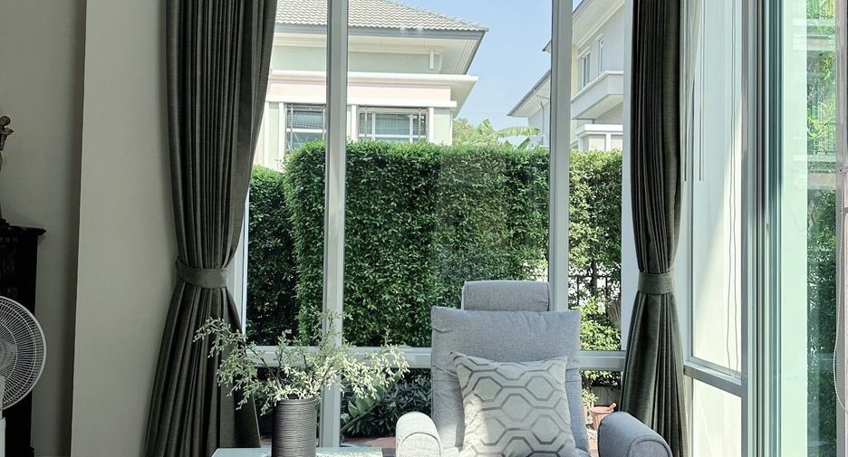 For sale 6 bedrooms house in Khan Na Yao, Bangkok