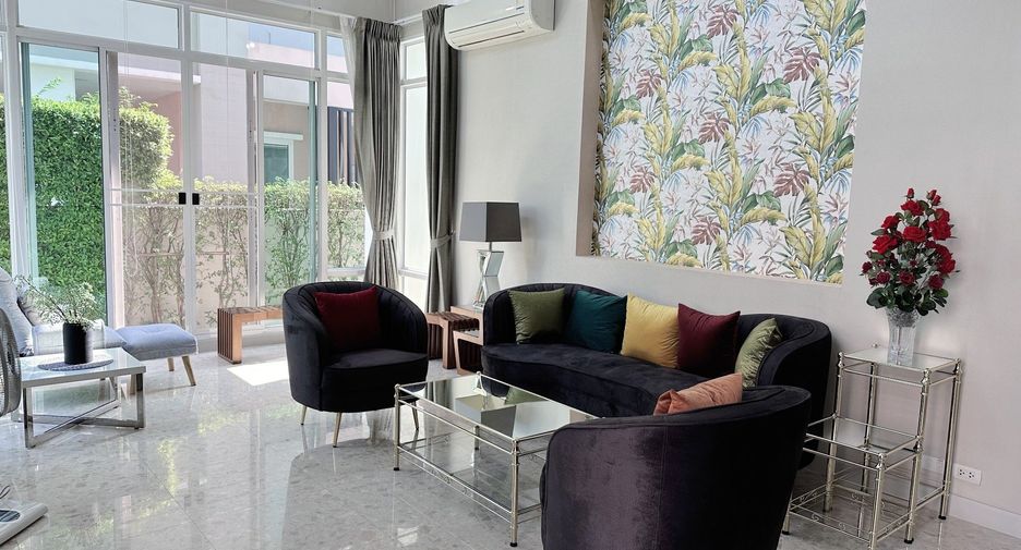 For sale 6 bedrooms house in Khan Na Yao, Bangkok
