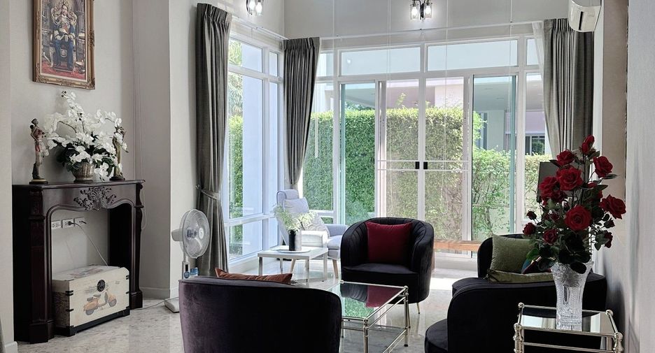 For sale 6 bedrooms house in Khan Na Yao, Bangkok