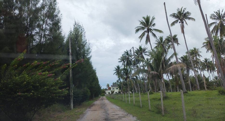 À vendre terrain à Thap Sakae, Prachuap Khiri Khan