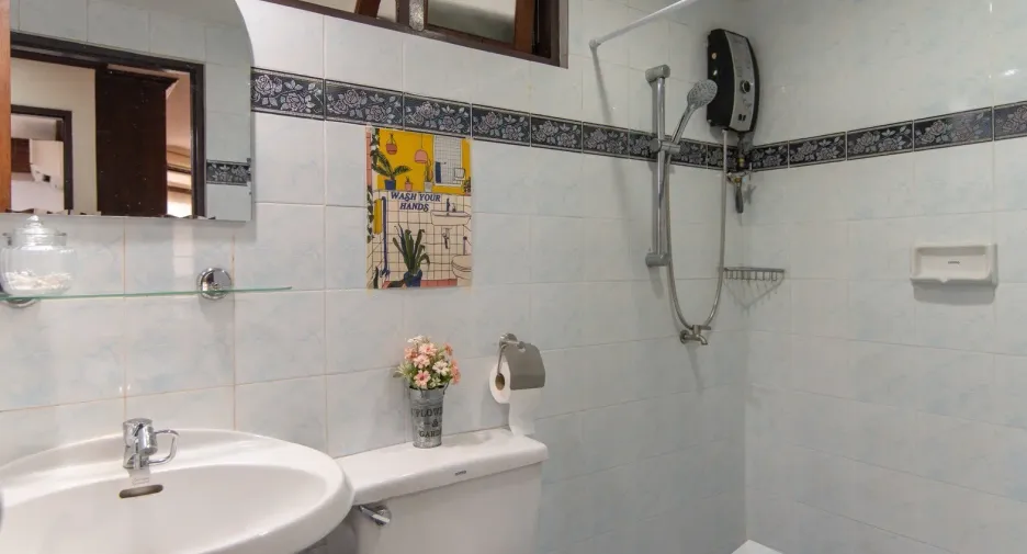 For sale 3 bedrooms condo in Yan Nawa, Bangkok