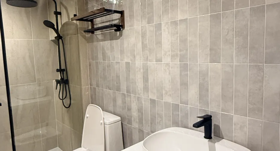 For rent 3 bedrooms condo in Watthana, Bangkok