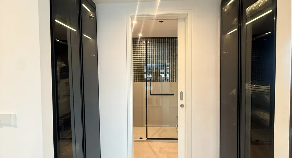 For rent 3 bedrooms condo in Watthana, Bangkok
