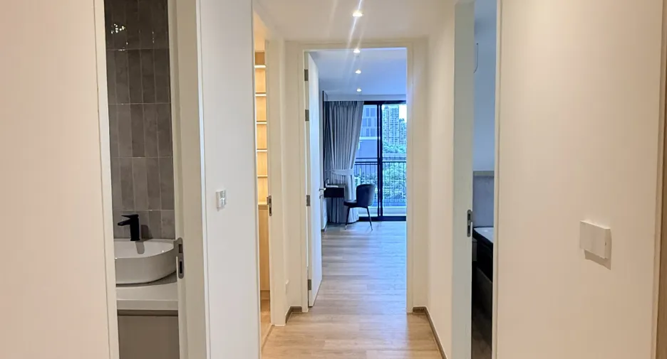 For rent 3 bedrooms condo in Watthana, Bangkok