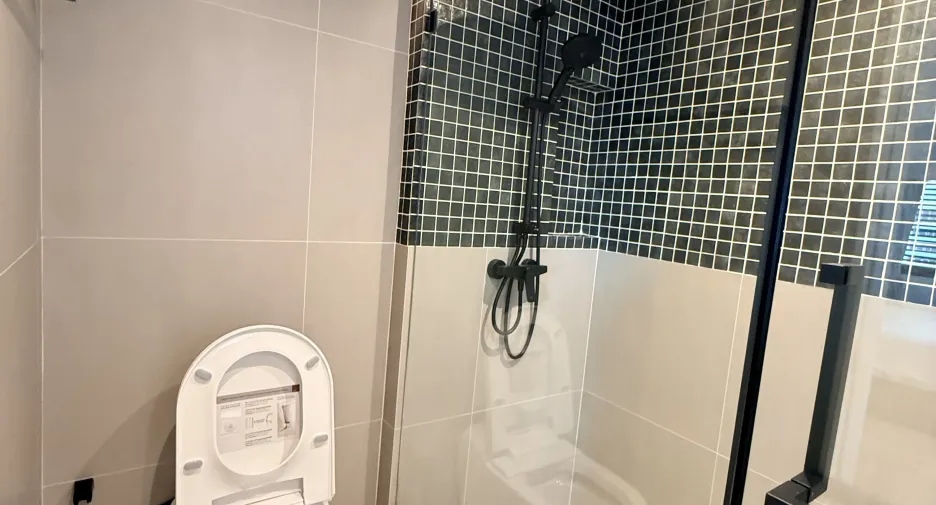 For rent 3 bedrooms condo in Watthana, Bangkok
