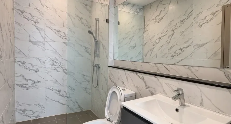 For rent 3 bedrooms townhouse in Bueng Kum, Bangkok
