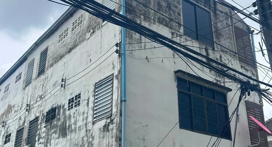 For sale 24 bedrooms townhouse in Phra Khanong, Bangkok