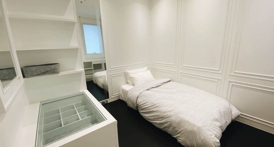 For sale 2 bedrooms condo in Yan Nawa, Bangkok