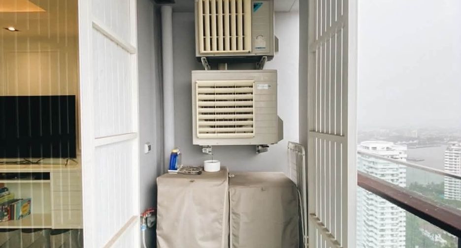 For sale 2 bedrooms condo in Yan Nawa, Bangkok