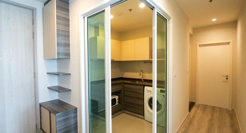 For sale 2 bedrooms condo in Phaya Thai, Bangkok