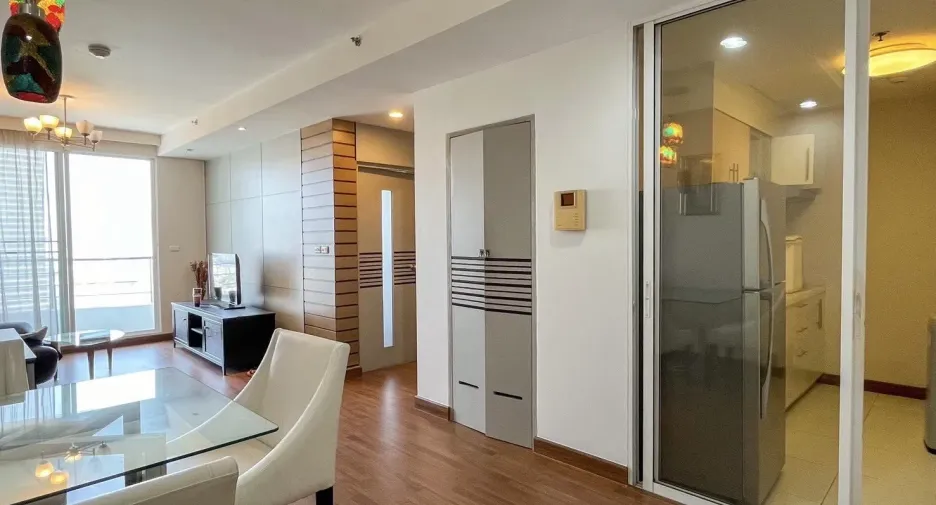 For rent 1 bed condo in Khlong San, Bangkok