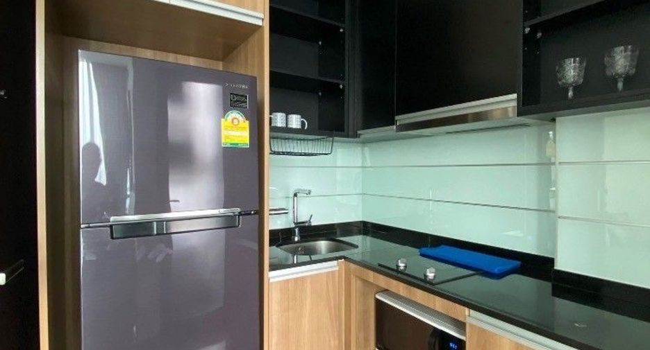 For rent 1 bed condo in Pathum Wan, Bangkok