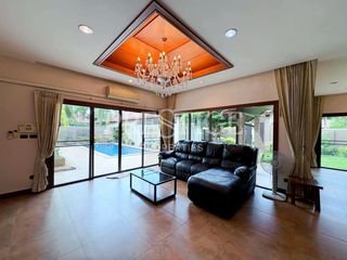 ให้เช่า 3 ห้องนอน บ้านเดี่ยว ใน บางละมุง, ชลบุรี