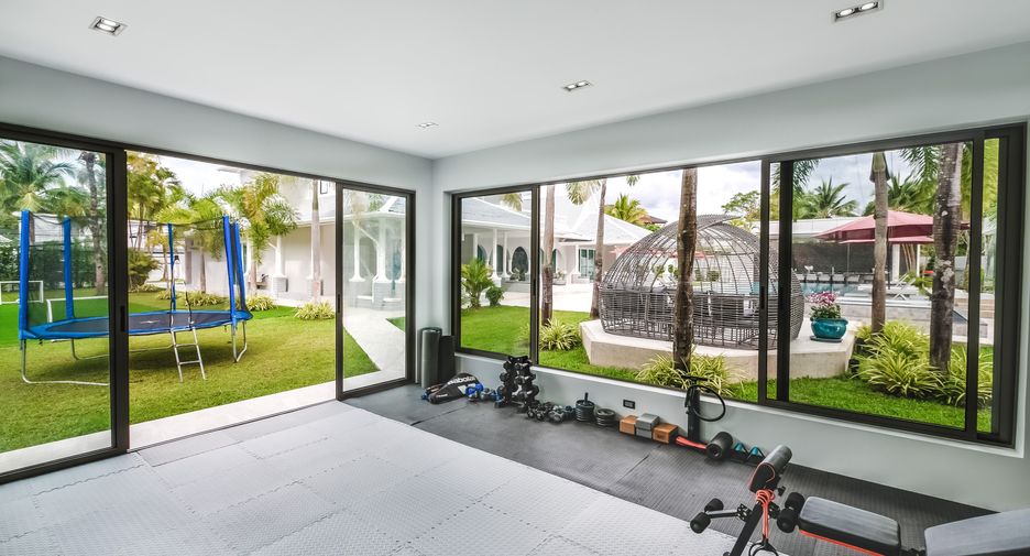 Villa en alquiler de 7 habitaciones en Thalang, Phuket