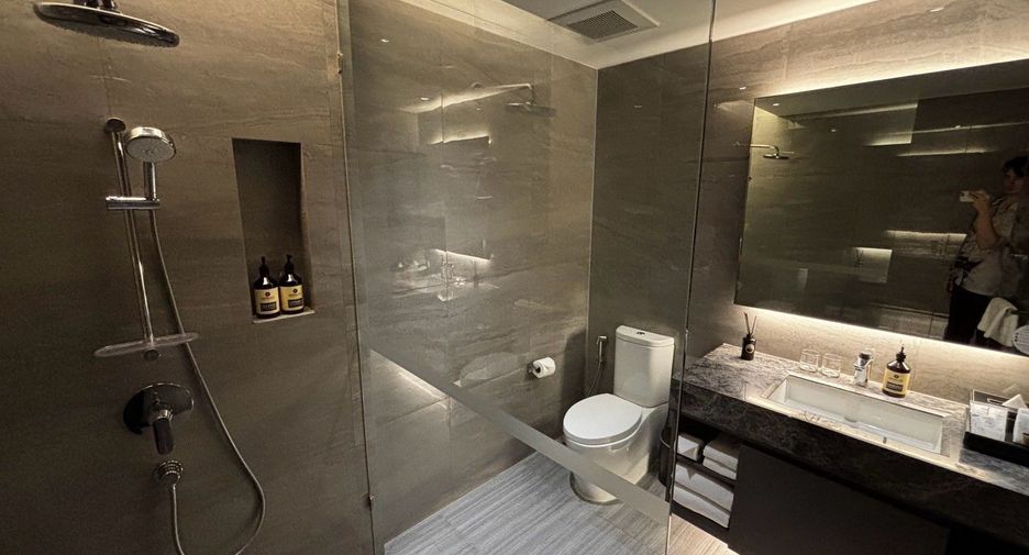 For rent 2 bedrooms apartment in Sathon, Bangkok