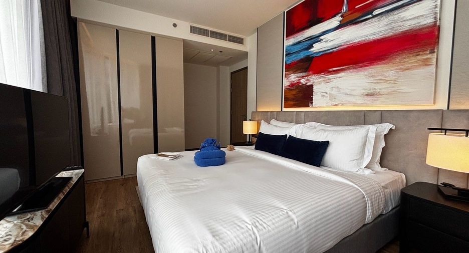 For rent 3 bedrooms apartment in Sathon, Bangkok