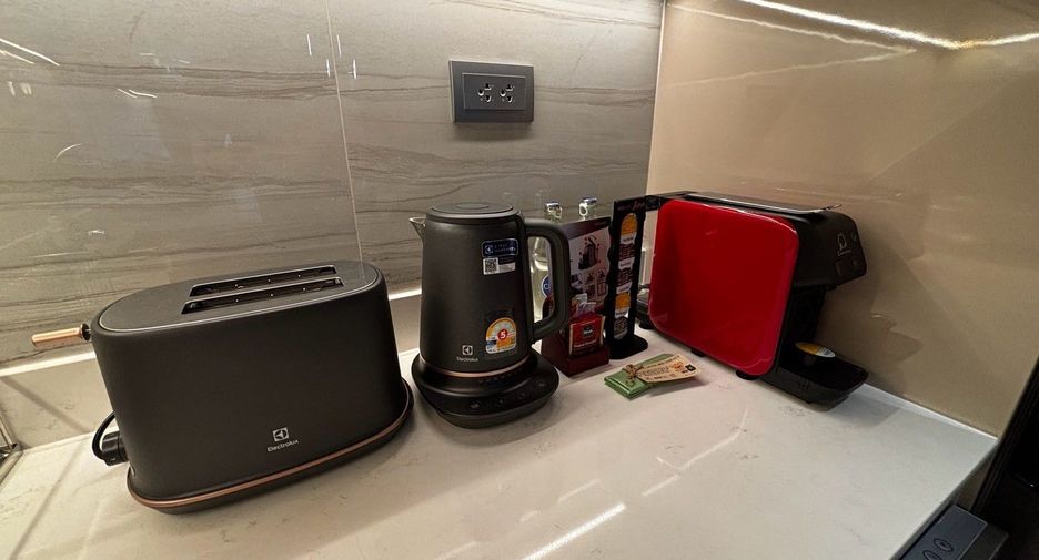 For rent 3 bedrooms apartment in Sathon, Bangkok