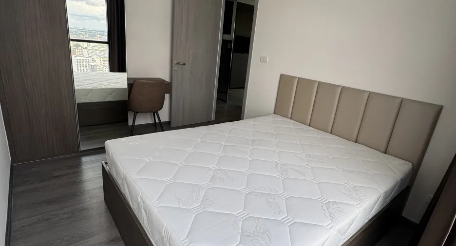 À louer et à vendre 2 chambres condo à Bang Kapi, Bangkok