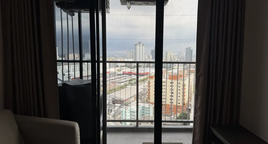 À louer et à vendre 2 chambres condo à Bang Kapi, Bangkok