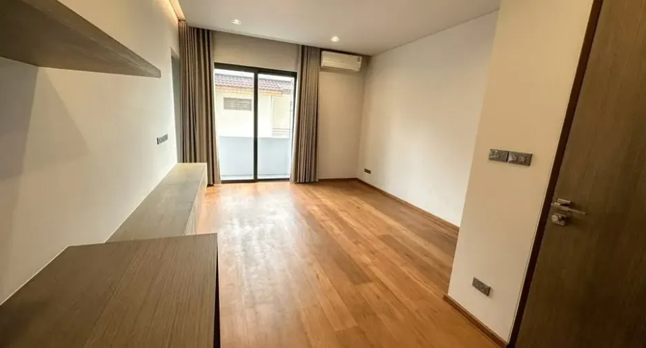 For sale and for rent 5 bedrooms house in Bang Sue, Bangkok