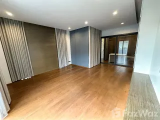 For sale and for rent 5 bedrooms house in Bang Sue, Bangkok
