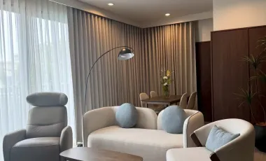 For rent 2 bedrooms condo in Huai Khwang, Bangkok