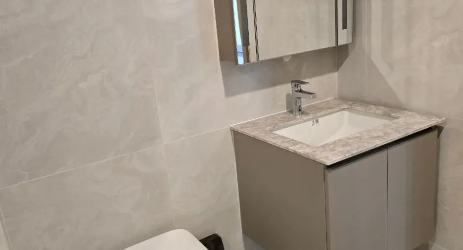 For rent 2 bedrooms condo in Huai Khwang, Bangkok