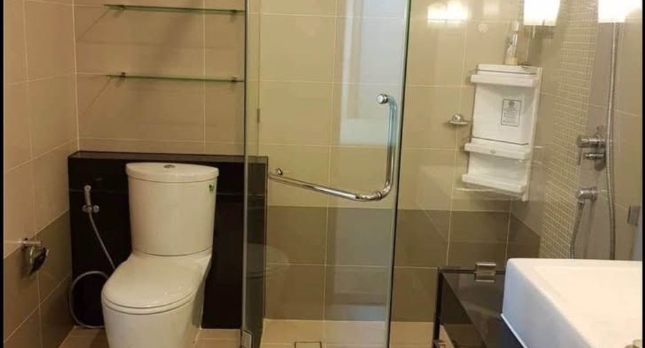 For rent 2 bedrooms condo in Bang Kho Laem, Bangkok